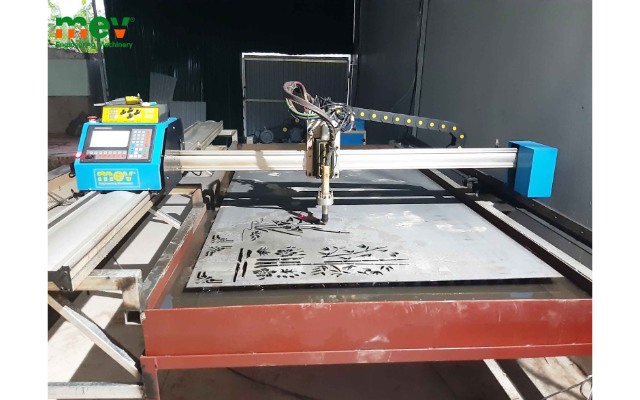 Máy cắt Plasma CNC chất lượng - Mua máy cắt CNC Plasma