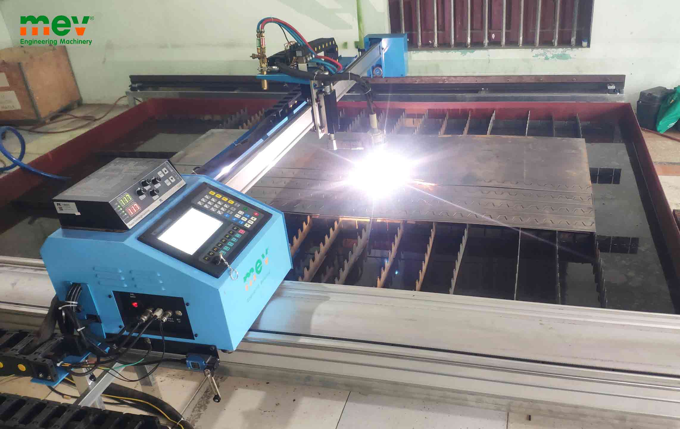 Lắp đặt máy cắt | Hoàn thành lắp đặt máy cắt MEV 2030E tại Diễn Châu, Nghệ An