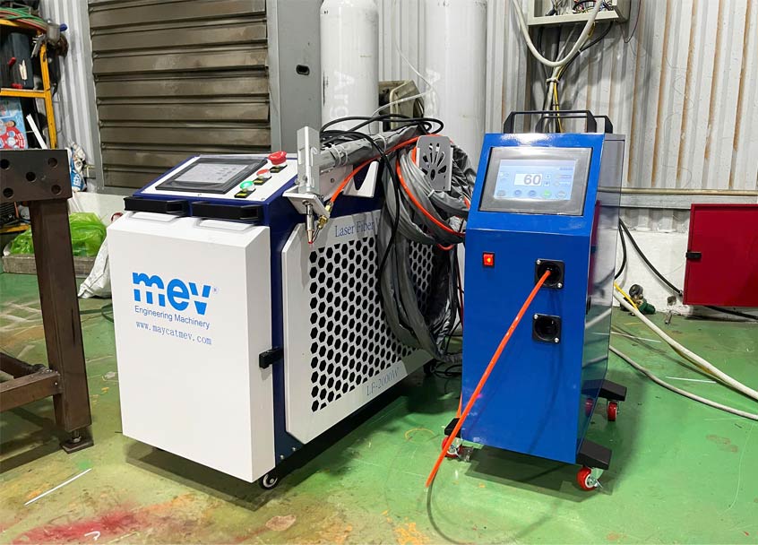 Máy hàn laser 2000W