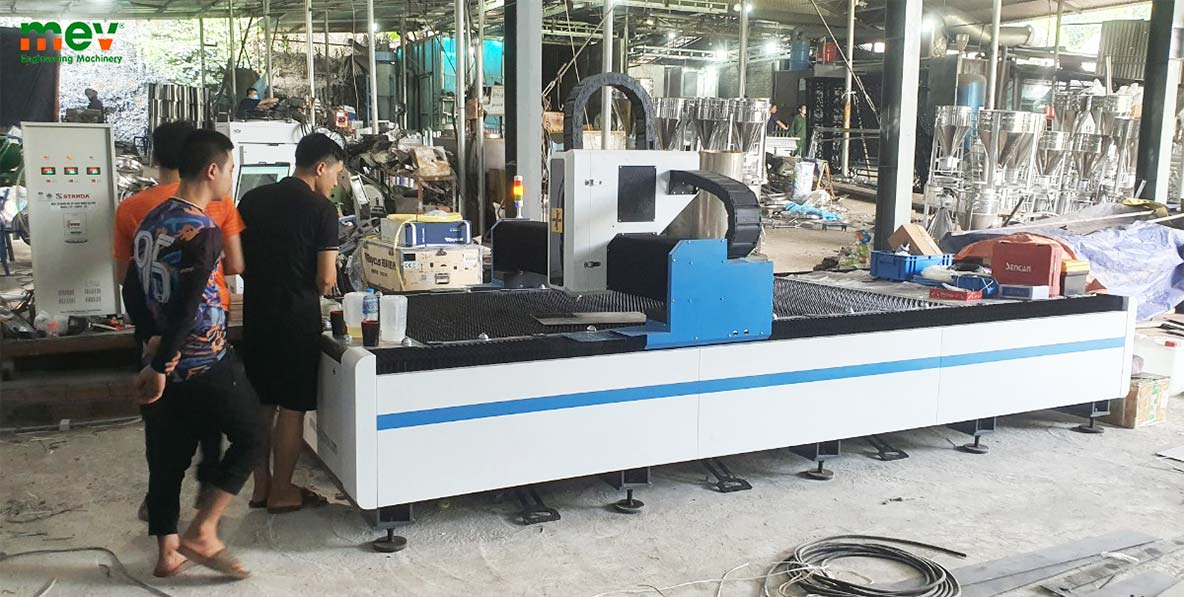 Lắp đặt máy laser 6000W tại Phú Thọ