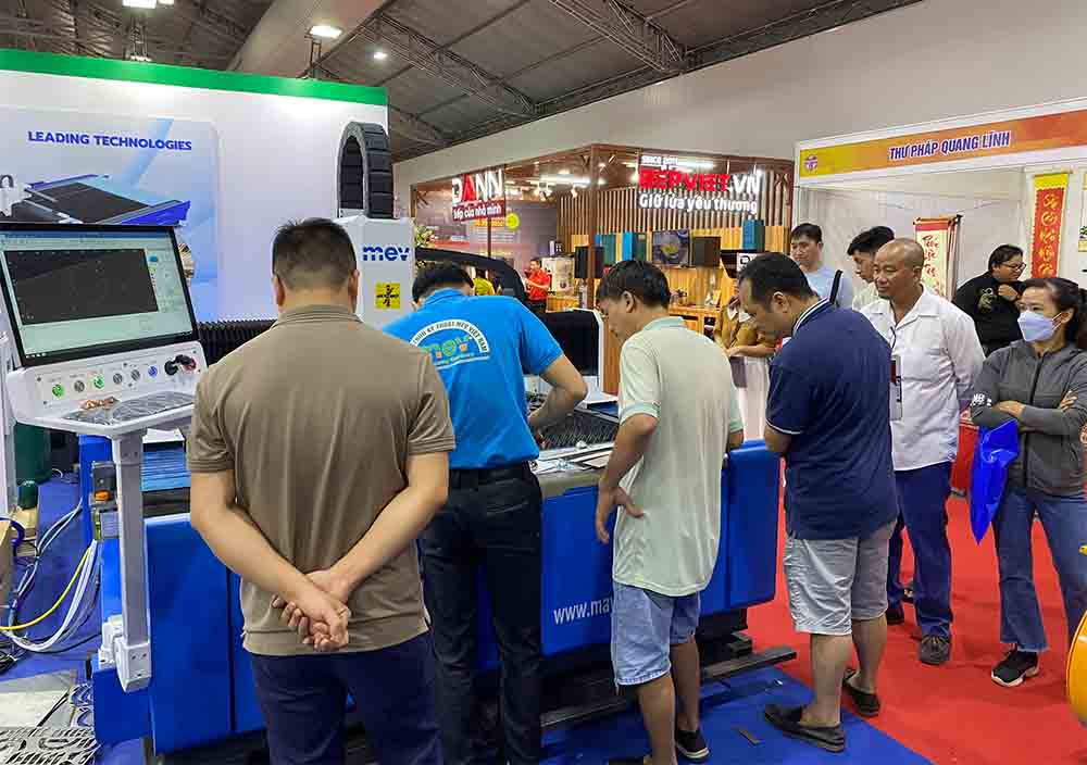 MEV tại triển lãm máy cắt cnc - Vietbuild Tp HCM