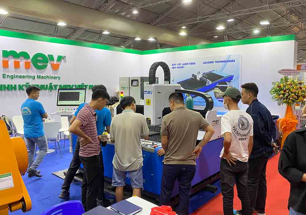 MEV tại triển lãm máy cắt cnc - Vietbuild Tp HCM