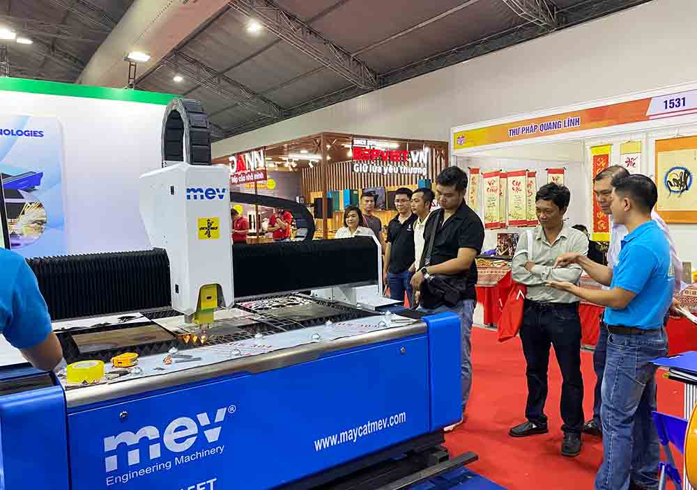 MEV tại triển lãm máy cắt cnc - Vietbuild Tp HCM