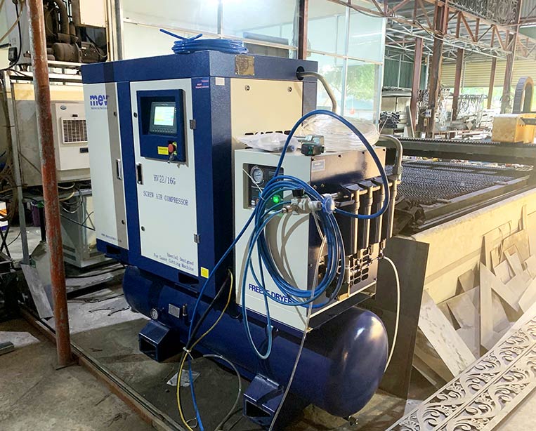 Lắp máy nén khí trục vít 22kw tại Hòa Bình