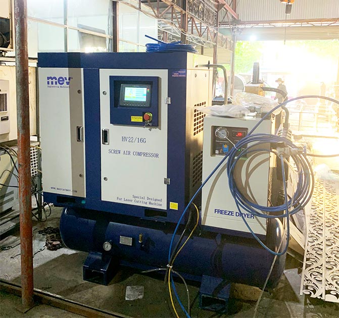 Lắp máy nén khí trục vít 22kw tại Hòa Bình