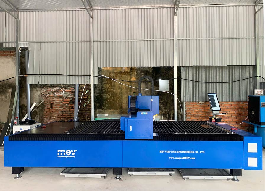 Bàn giao máy laser giá rẻ 3015D tại Hà Nội