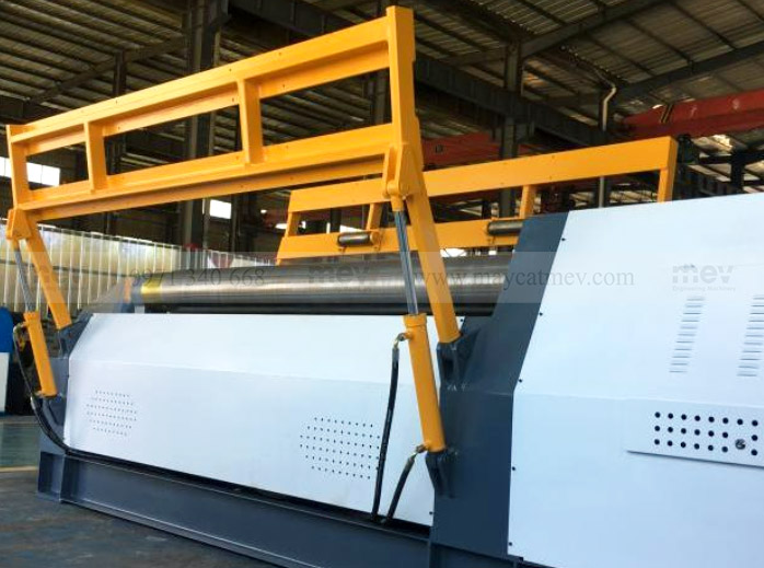 Máy lốc tôn thủy lực 4 trục