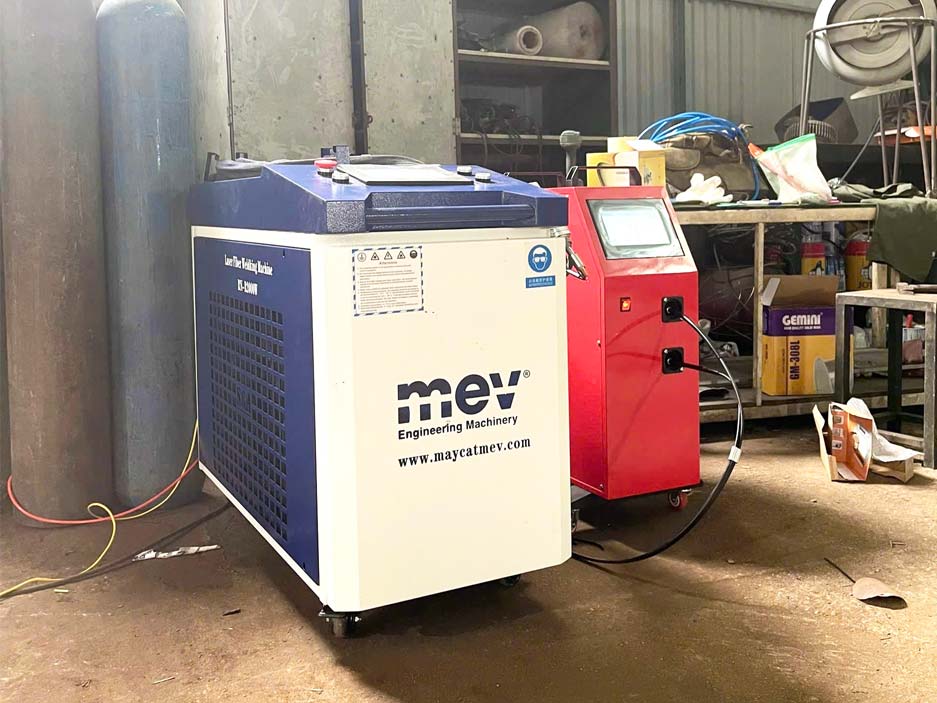 MEV bàn giao máy hàn laser 2000W tại Hà Nội