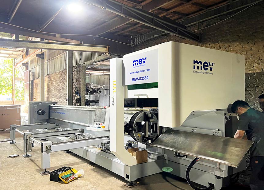 MEV lắp đặt máy cắt ống laser G2560 tại Bắc Giang