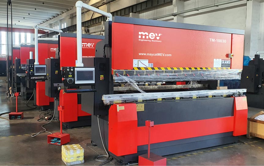 Máy chấn thủy lực 60 tấn upstroke TM-6020