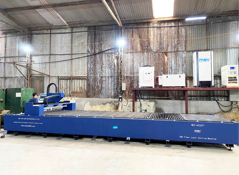 Bàn giao máy cắt laser bàn đơn 6020FT-6kw tại Hà Nội