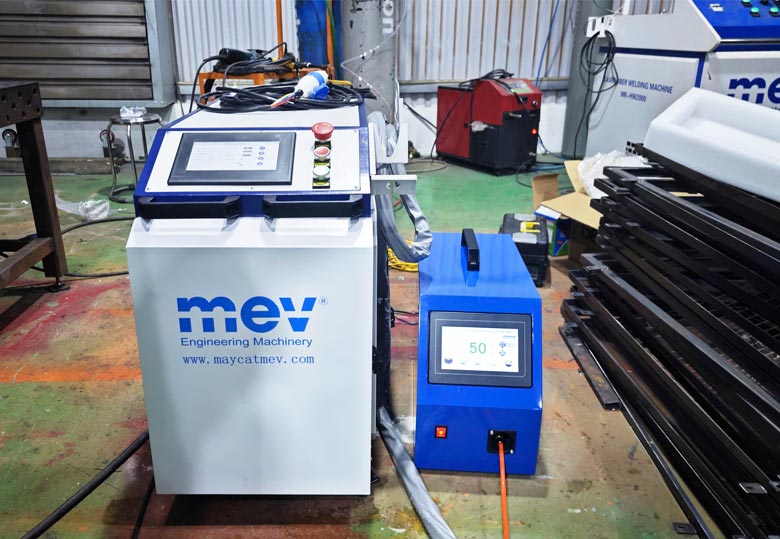 MEV bàn giao máy hàn laser cầm tay 1500W tại Hà Nội
