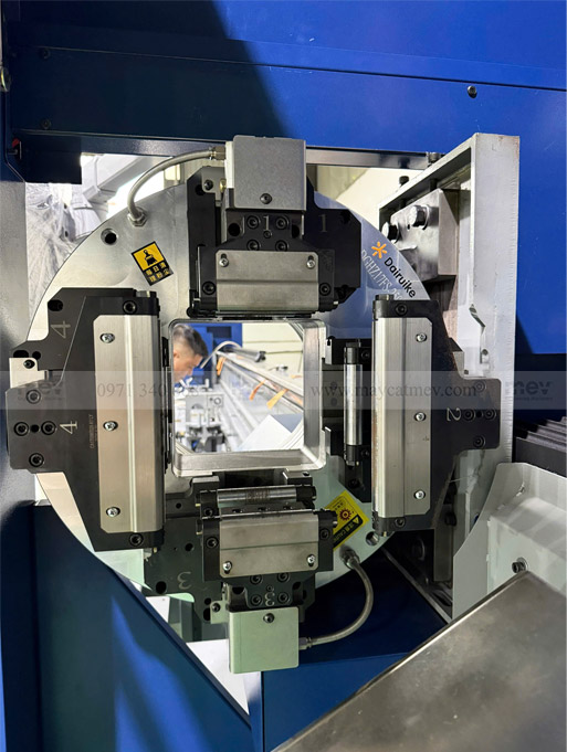 MEV Bàn Giao Máy Laser Cắt Ống 6m Công Nghệ Mới Tại Hoài Đức