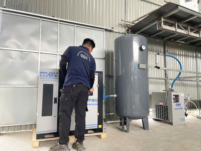 MEV bàn giao máy nén khí 22kw tại Bắc Giang