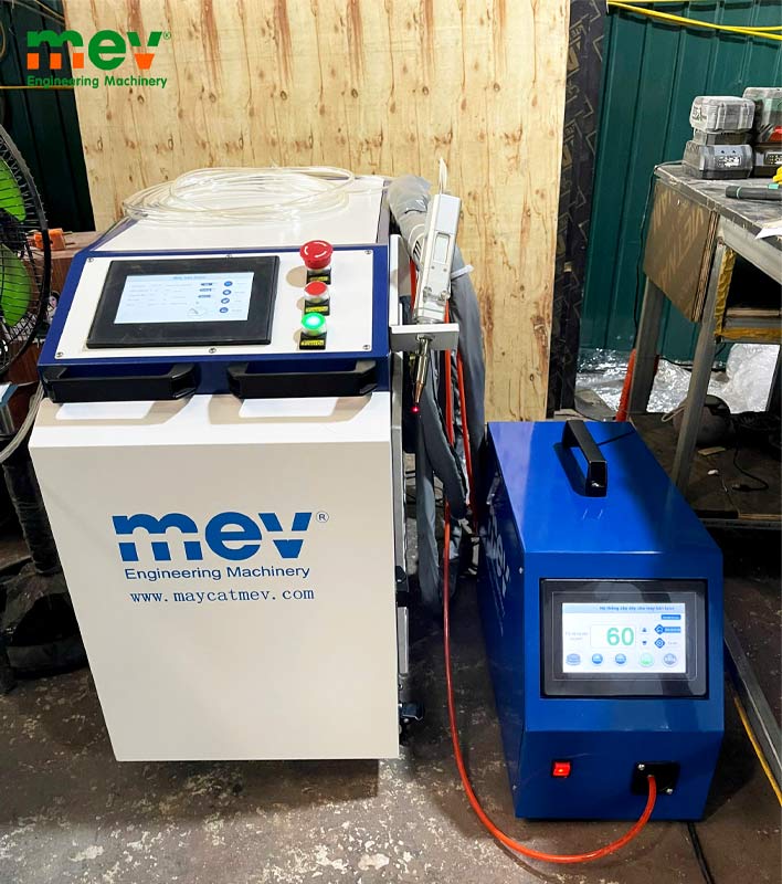 MEV bàn giao máy hàn laser tại Nghệ An LF-1500W