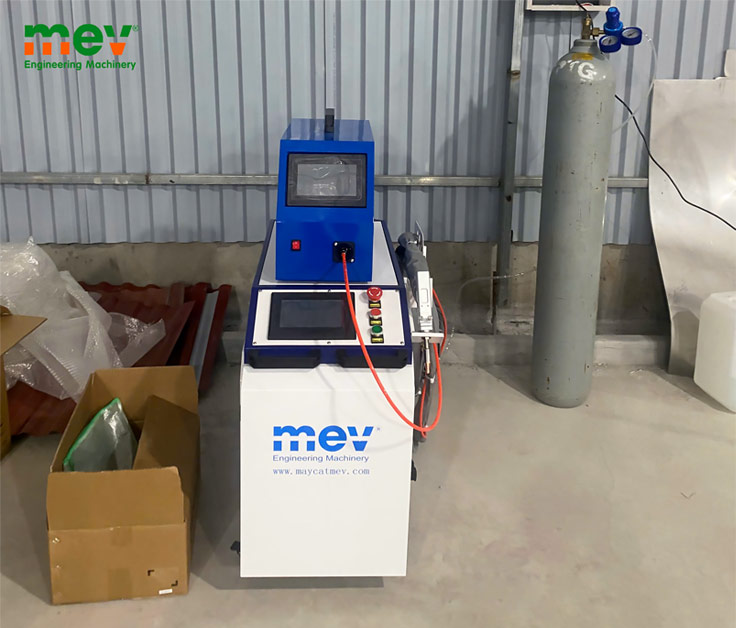 MEV bàn giao máy hàn laser 1500W tại Hát Môn