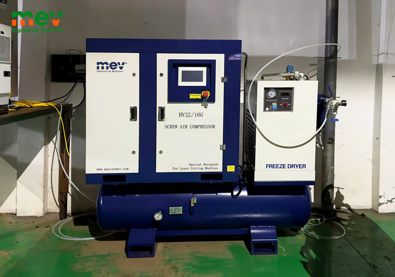 MEV lắp đặt máy nén khí và máy cắt laser 6kw tại KCN Quang Minh