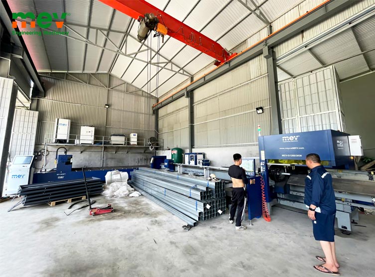 Bàn giao máy laser 12kw tại Thái Nguyên 6020FT - Máy móc thứ 9 của MEV