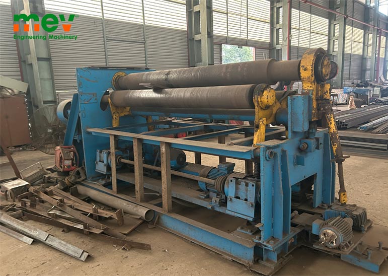 Chọn sai máy lốc tôn - Cái giá phải trả không hề nhỏ