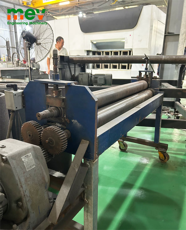 Xu hướng đầu tư máy lốc tôn 2026: Doanh nghiệp cơ khí đang chuyển hướng như thế nào?