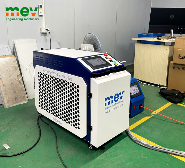 Bàn giao máy hàn laser thứ 2 (máy móc thứ 7) tại Vĩnh Phúc