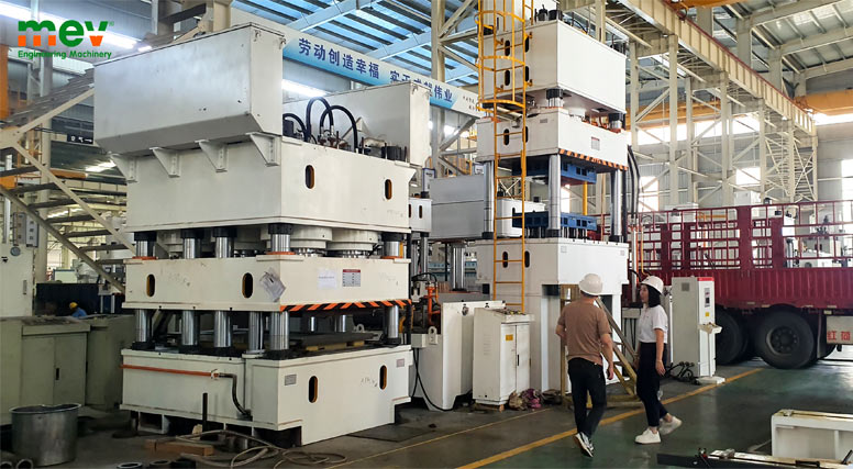Máy Ép Thủy Lực 4 Trụ | Giải Pháp Ép, Dập Và Tạo Hình Kim Loại
